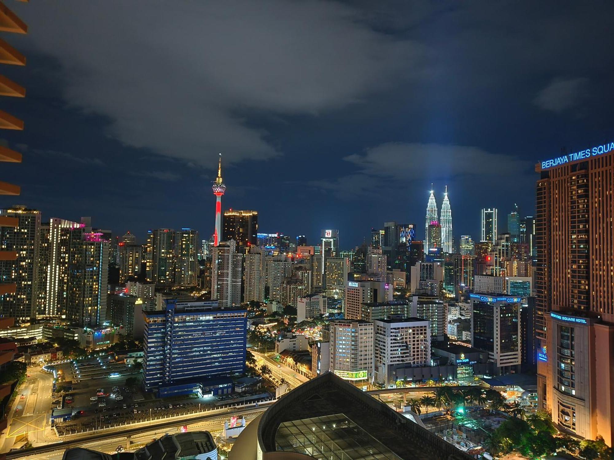 Lucentia Suites Klcc By City View Kuala Lumpur Exterior photo